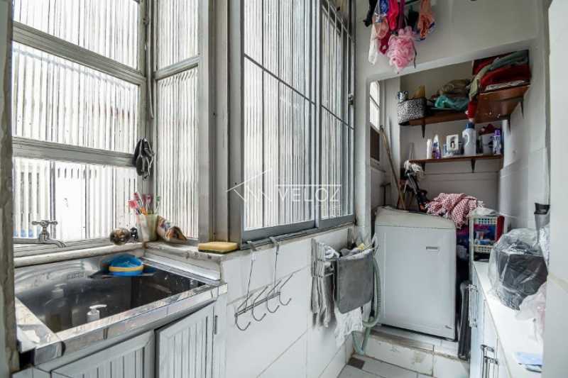 Apartamento à venda com 2 quartos, 67m² - Foto 20