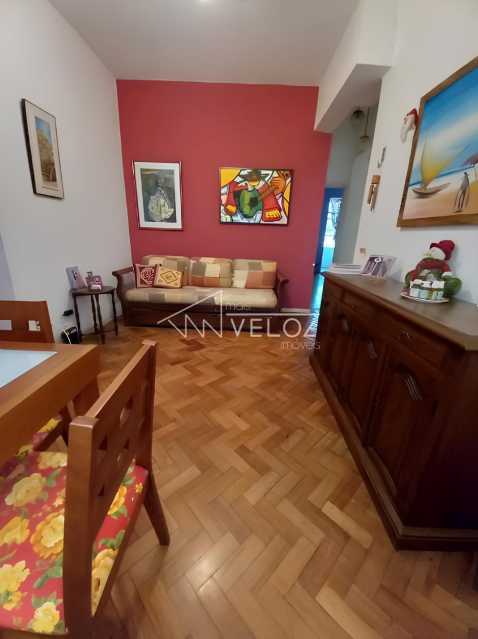 Apartamento à venda com 2 quartos, 57m² - Foto 1