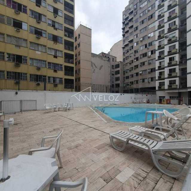 Apartamento à venda com 2 quartos, 70m² - Foto 12