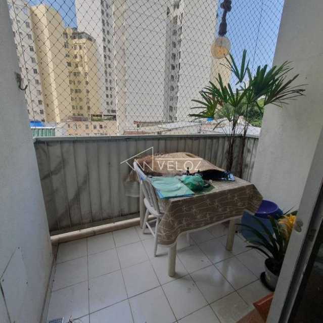 Apartamento à venda com 2 quartos, 70m² - Foto 19