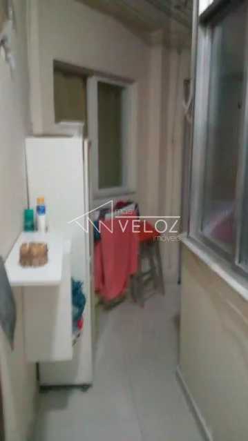 Apartamento à venda com 2 quartos, 75m² - Foto 9