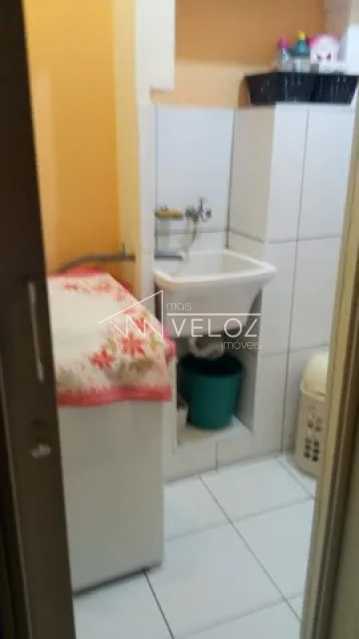 Apartamento à venda com 2 quartos, 75m² - Foto 7