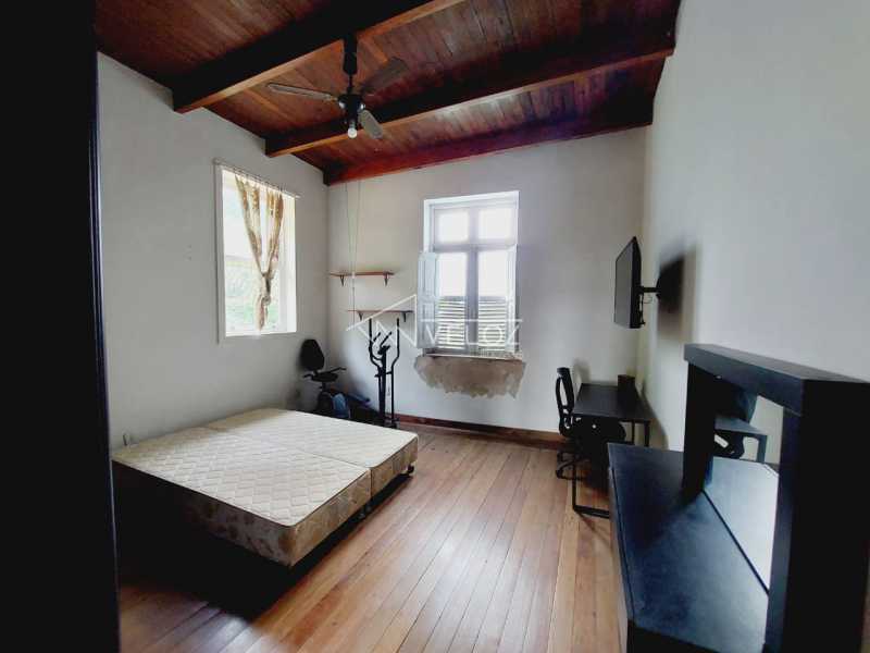 Casa à venda com 3 quartos, 420m² - Foto 17