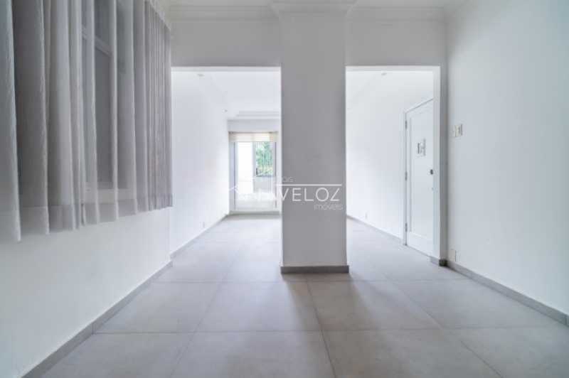 Apartamento à venda com 3 quartos, 118m² - Foto 2