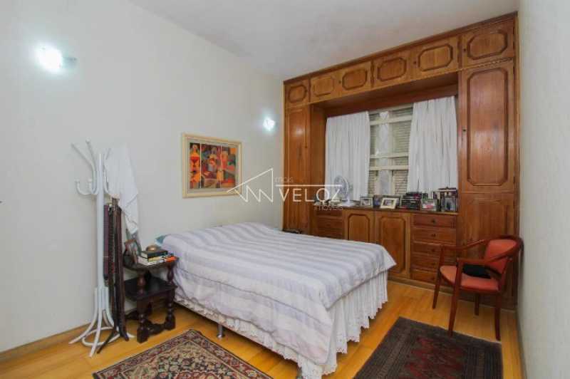 Apartamento à venda com 3 quartos, 201m² - Foto 13