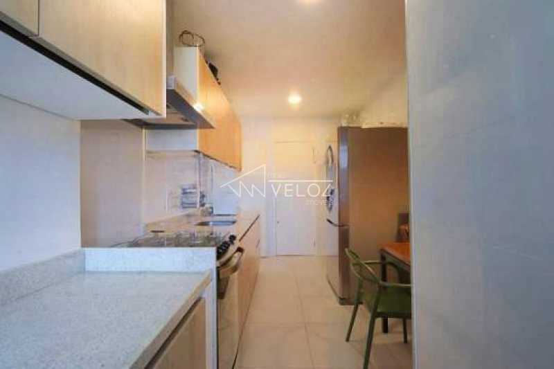 Apartamento à venda com 2 quartos, 70m² - Foto 10