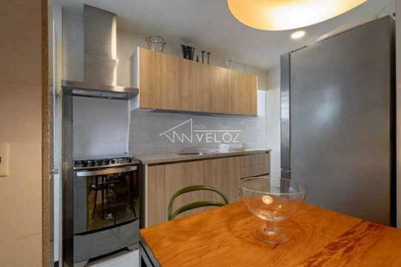 Apartamento à venda com 2 quartos, 70m² - Foto 12