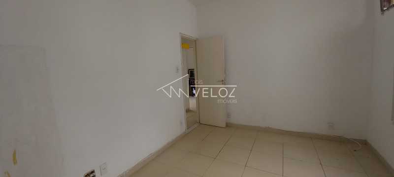 Apartamento à venda com 2 quartos, 26m² - Foto 4