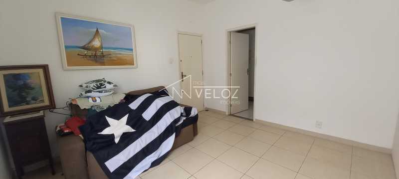 Apartamento à venda com 2 quartos, 26m² - Foto 2