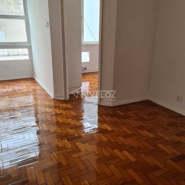 Apartamento à venda com 1 quarto, 31m² - Foto 8