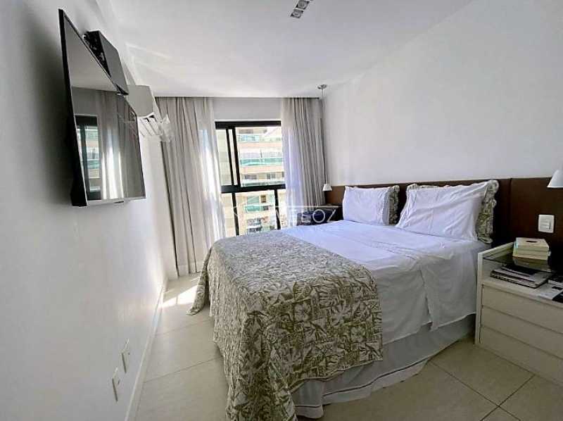 Apartamento à venda com 3 quartos, 130m² - Foto 5