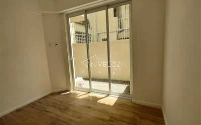 Apartamento à venda com 1 quarto, 60m² - Foto 13