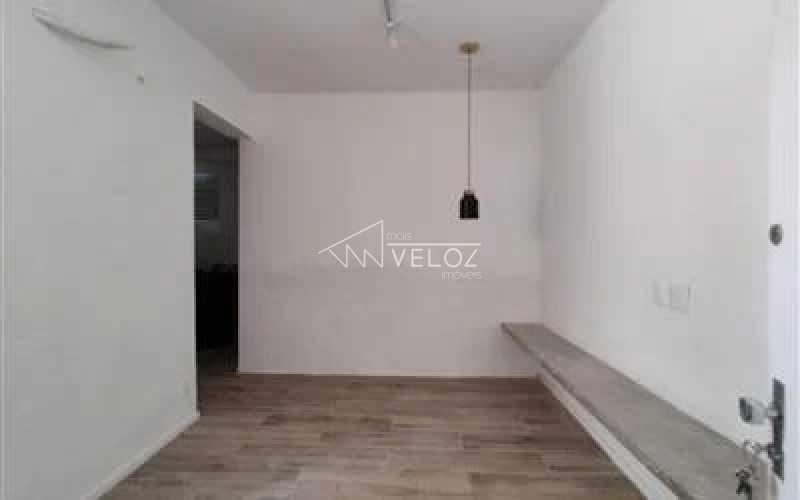 Apartamento à venda com 1 quarto, 60m² - Foto 5