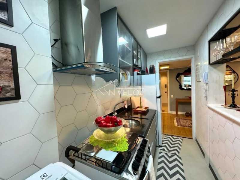 Apartamento à venda com 2 quartos, 77m² - Foto 19