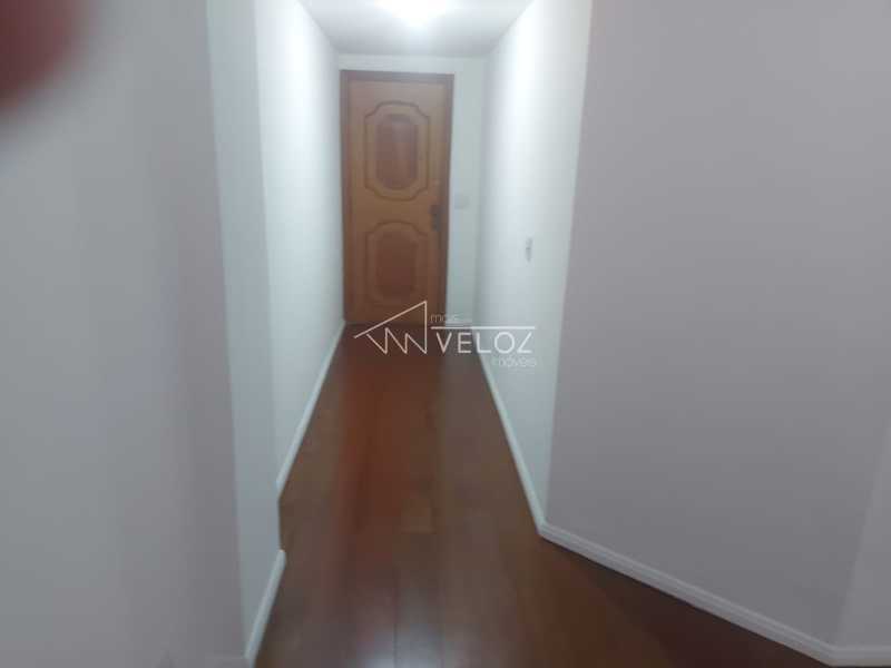 Apartamento à venda com 3 quartos, 117m² - Foto 2