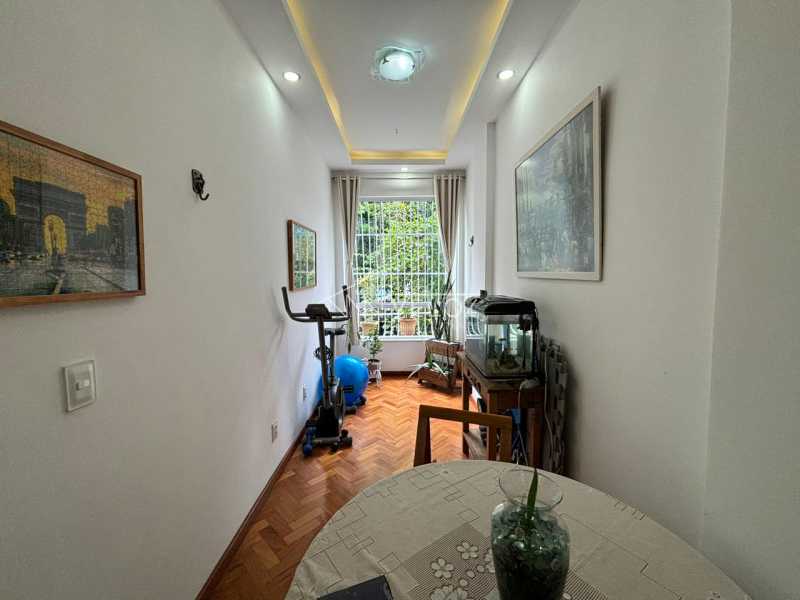 Apartamento à venda com 2 quartos, 63m² - Foto 9