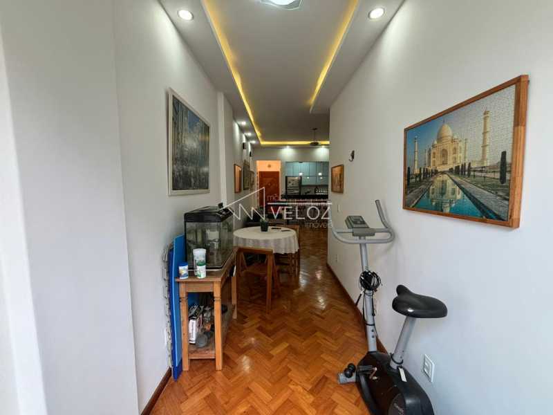 Apartamento à venda com 2 quartos, 63m² - Foto 28