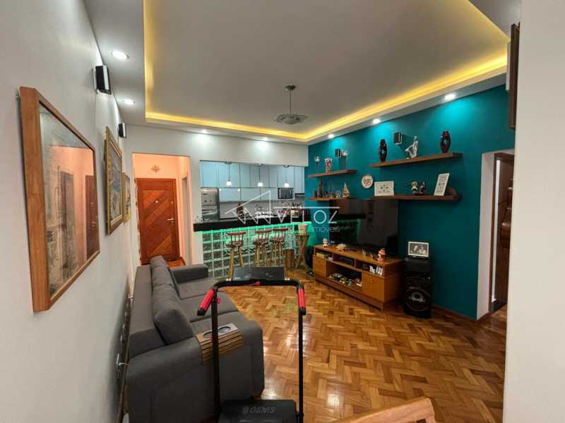 Apartamento à venda com 2 quartos, 63m² - Foto 7