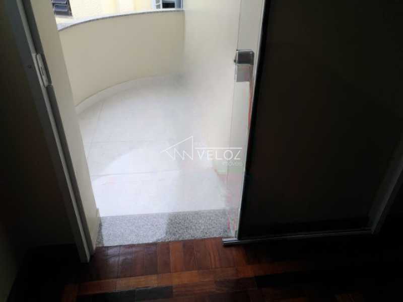 Apartamento à venda com 3 quartos, 100m² - Foto 1