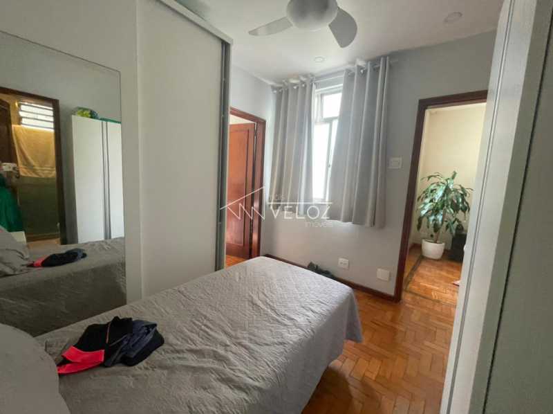 Apartamento à venda com 1 quarto, 41m² - Foto 11