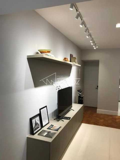 Apartamento à venda com 2 quartos, 78m² - Foto 20