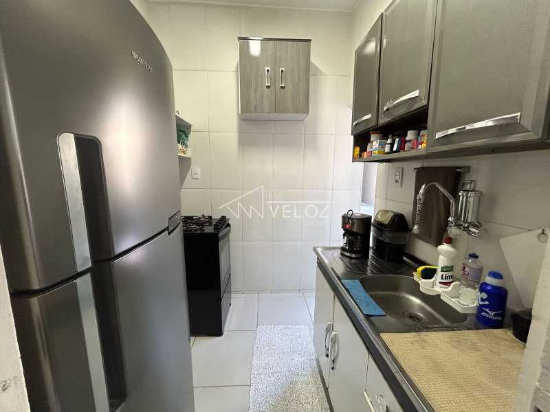 Apartamento à venda com 2 quartos, 60m² - Foto 19