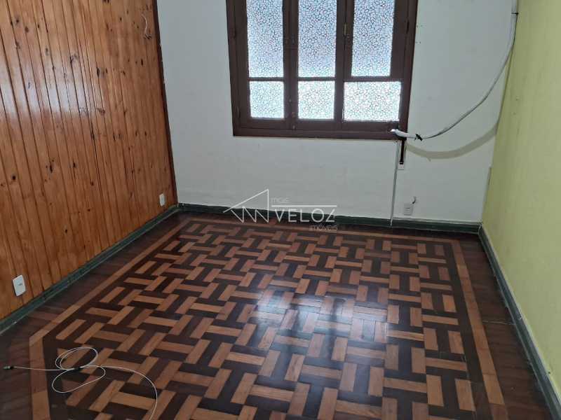 Prédio Inteiro à venda com 2 quartos, 51m² - Foto 2