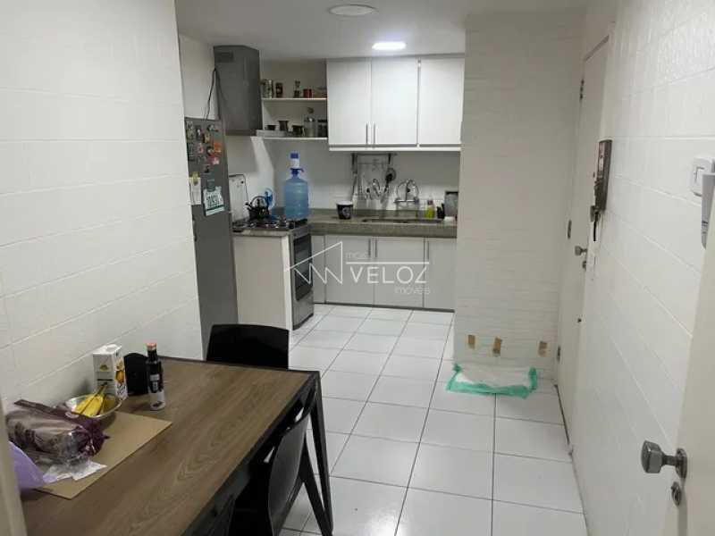 Apartamento à venda com 3 quartos, 130m² - Foto 4