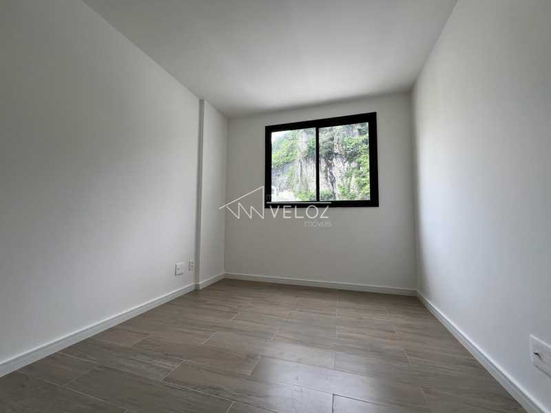 Apartamento à venda com 4 quartos, 151m² - Foto 14