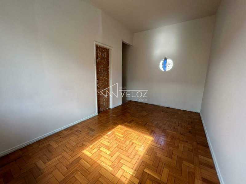 Apartamento à venda com 2 quartos, 57m² - Foto 10