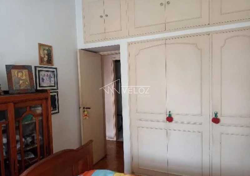 Apartamento à venda com 3 quartos, 159m² - Foto 3