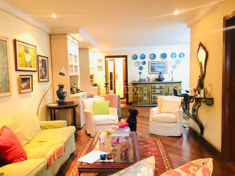 Apartamento à venda com 2 quartos, 151m² - Foto 8