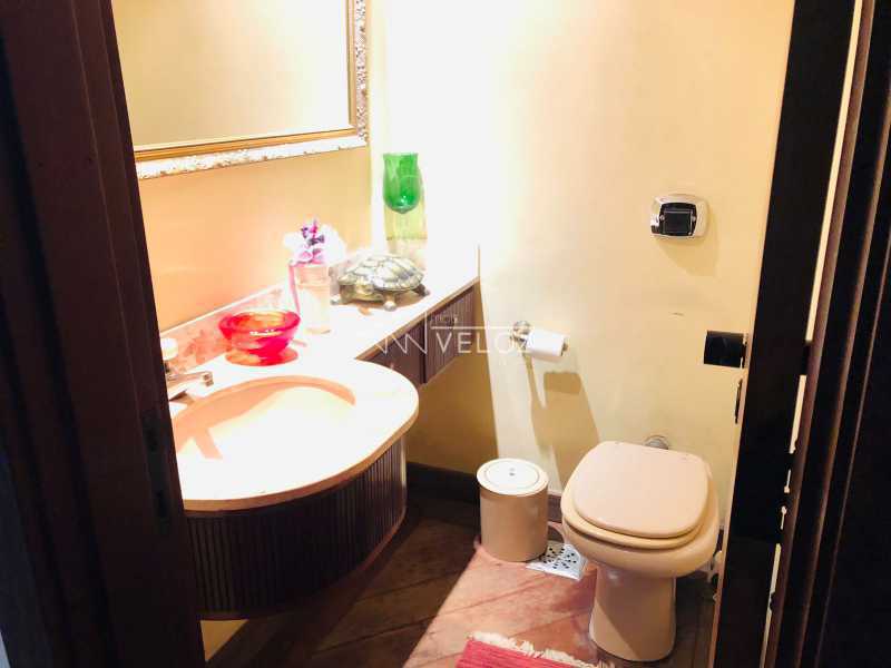 Apartamento à venda com 2 quartos, 151m² - Foto 18