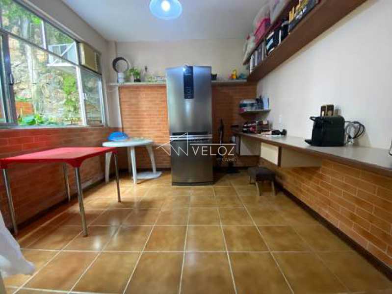 Casa à venda com 5 quartos, 440m² - Foto 14