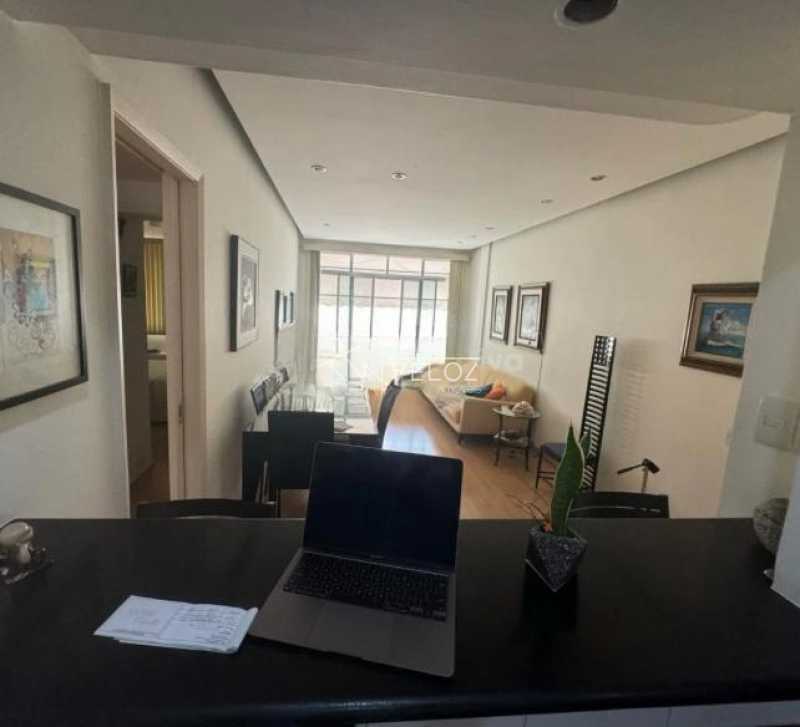 Apartamento à venda com 2 quartos, 74m² - Foto 1