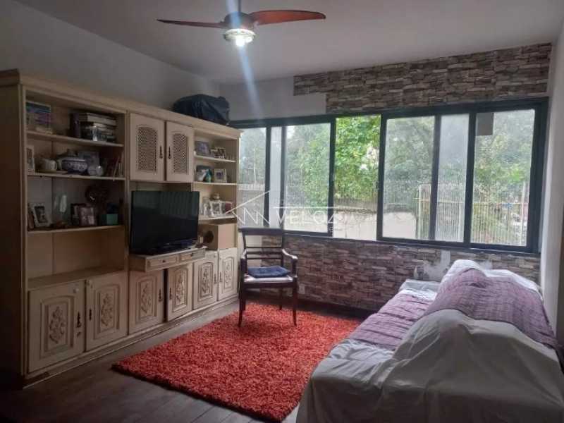 Apartamento à venda com 3 quartos, 80m² - Foto 1