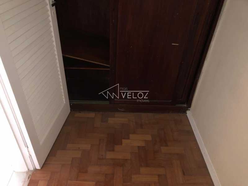 Apartamento à venda com 2 quartos, 62m² - Foto 17