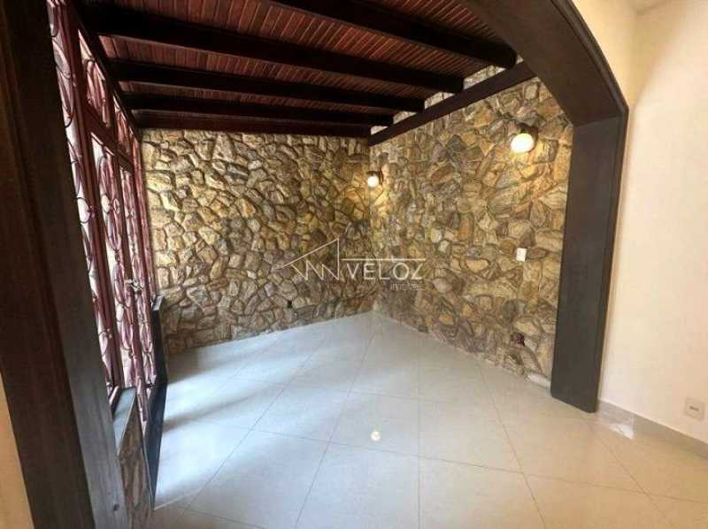 Apartamento à venda com 3 quartos, 92m² - Foto 2