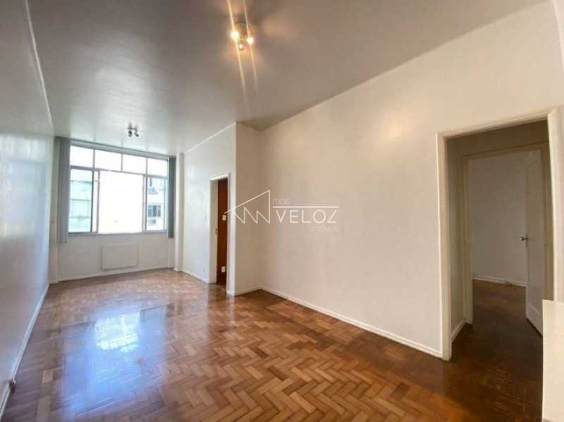 Apartamento à venda com 2 quartos, 65m² - Foto 2