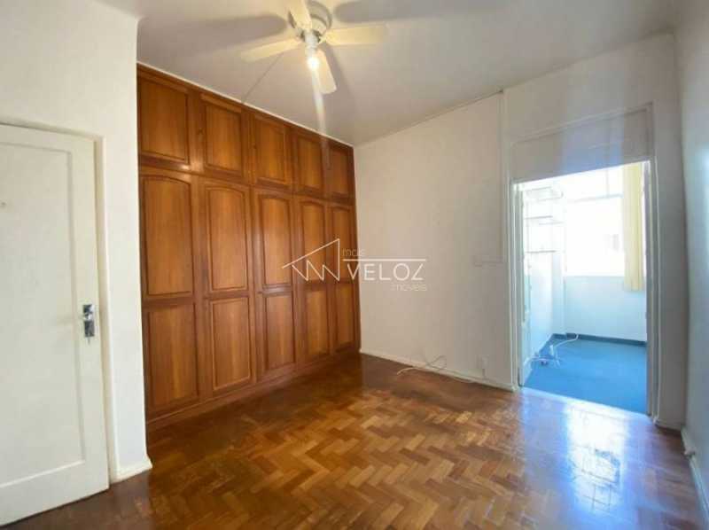 Apartamento à venda com 2 quartos, 65m² - Foto 9