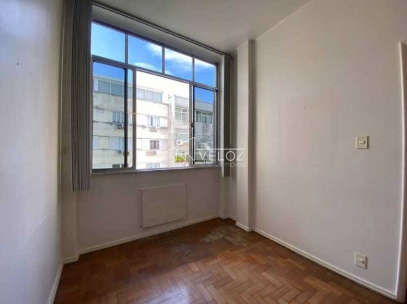 Apartamento à venda com 2 quartos, 65m² - Foto 15