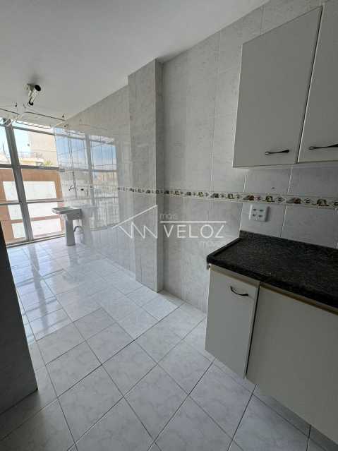 Apartamento à venda com 2 quartos, 95m² - Foto 21