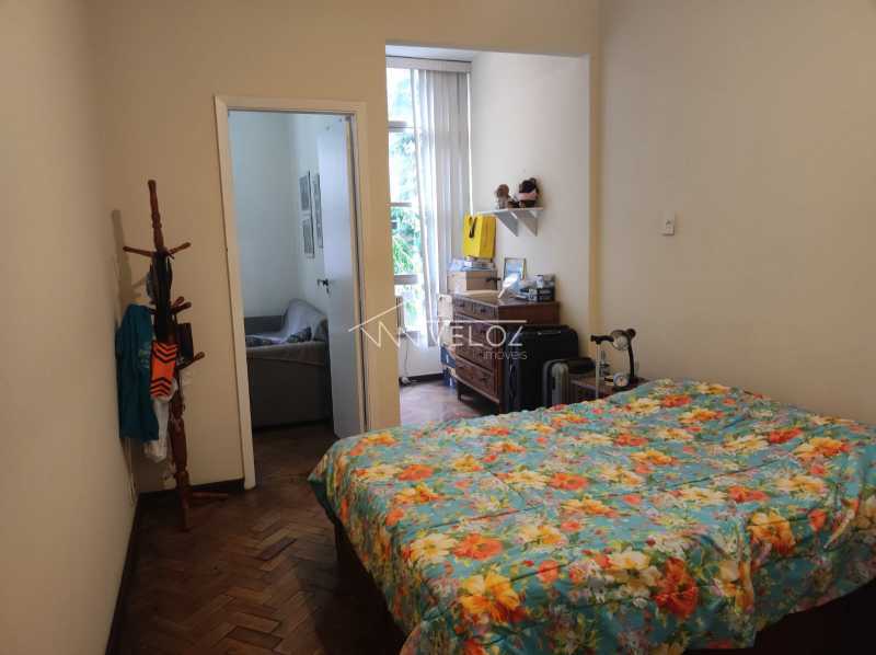 Apartamento à venda com 2 quartos, 64m² - Foto 7