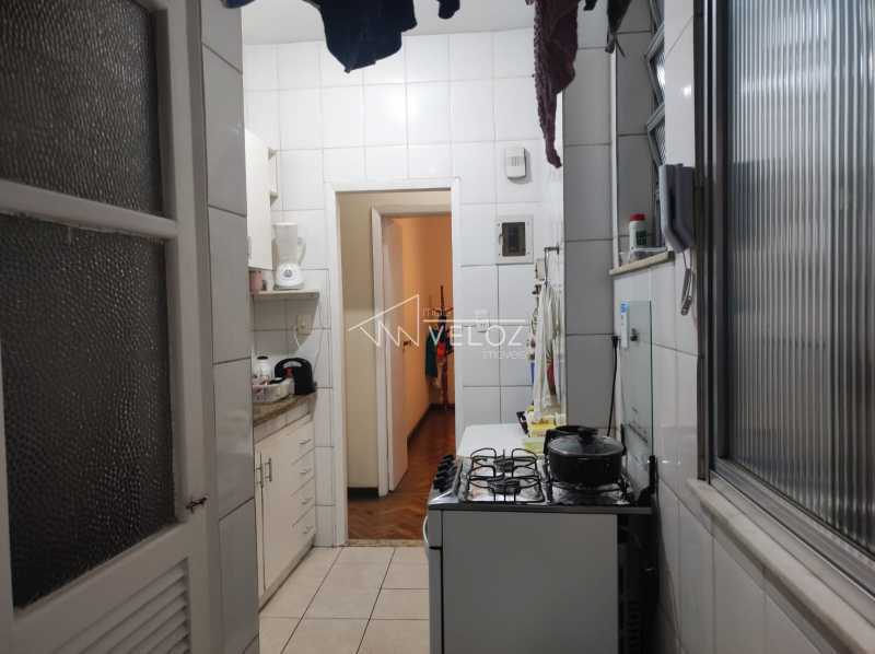 Apartamento à venda com 2 quartos, 64m² - Foto 12