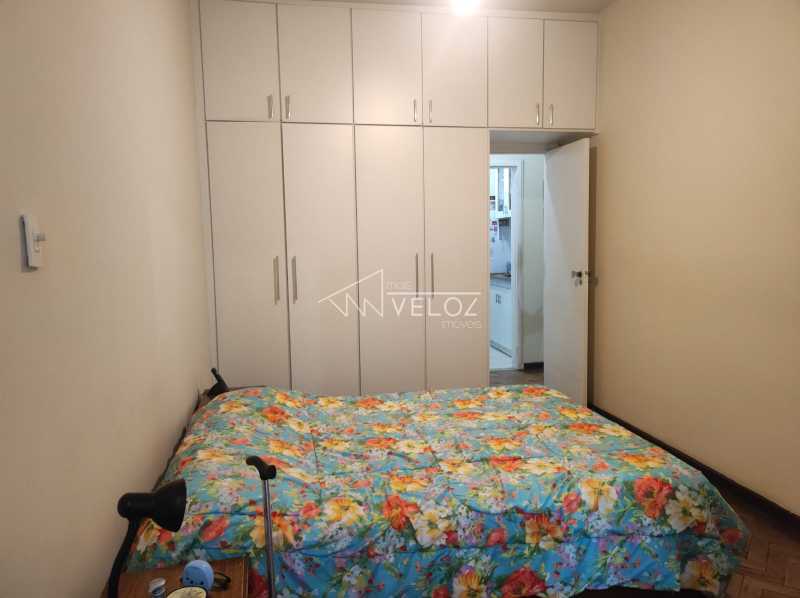 Apartamento à venda com 2 quartos, 64m² - Foto 8