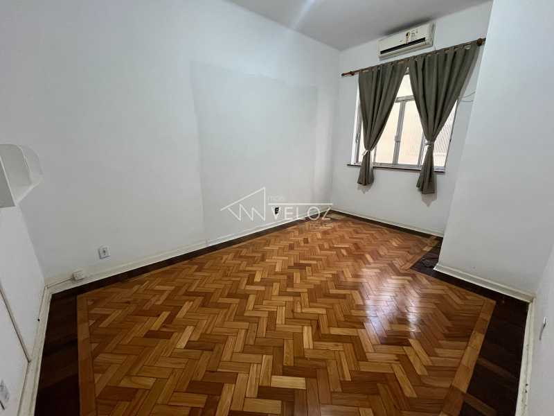 Apartamento à venda com 2 quartos, 85m² - Foto 10