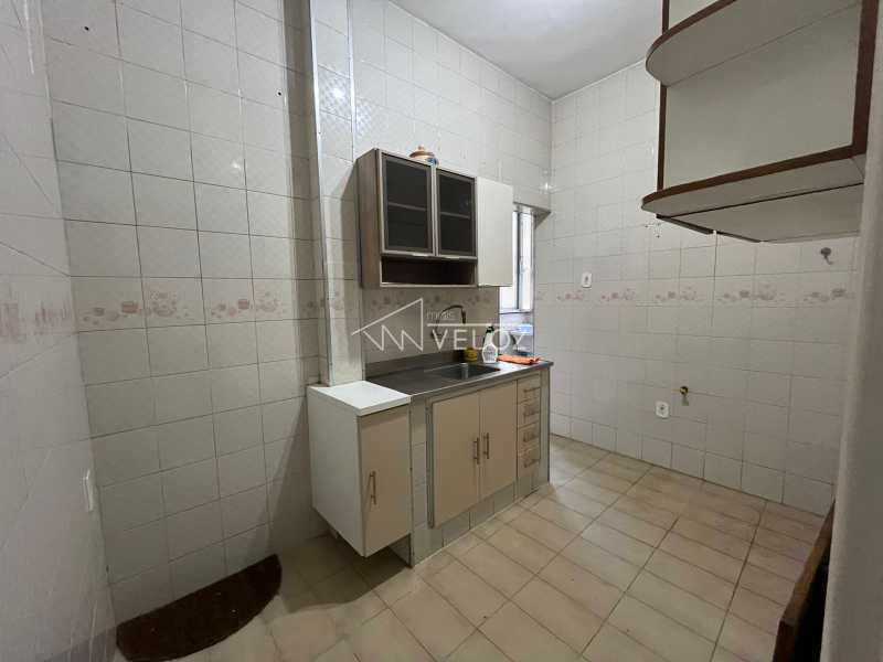 Apartamento à venda com 2 quartos, 85m² - Foto 18