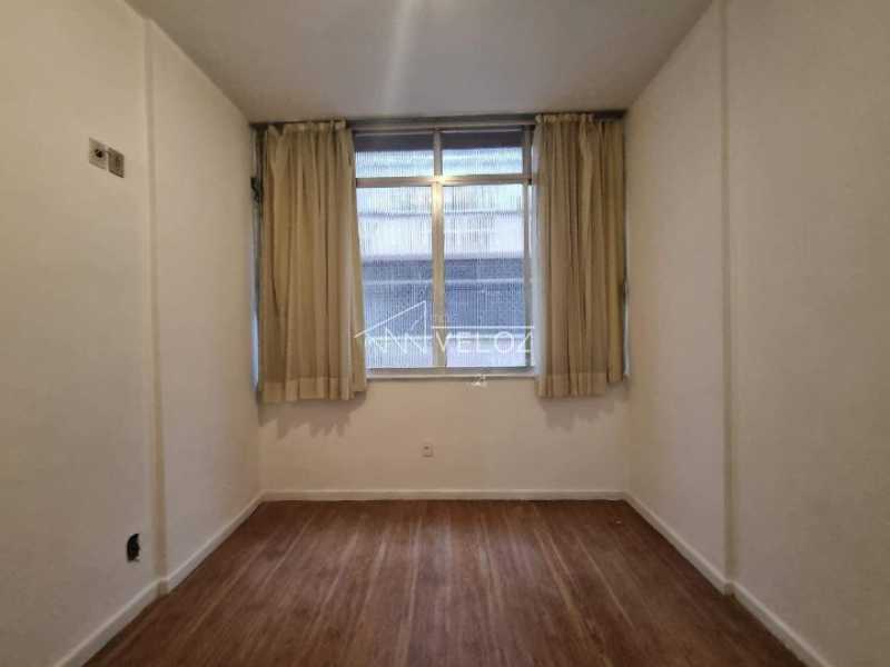 Apartamento à venda com 2 quartos, 64m² - Foto 8