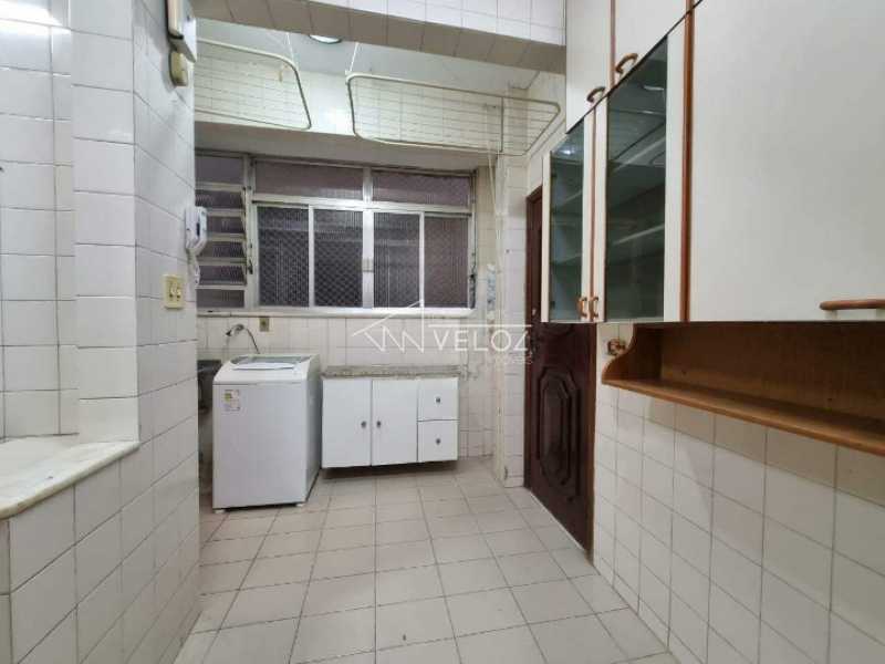 Apartamento à venda com 2 quartos, 64m² - Foto 18