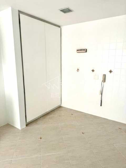 Apartamento à venda com 4 quartos, 170m² - Foto 5